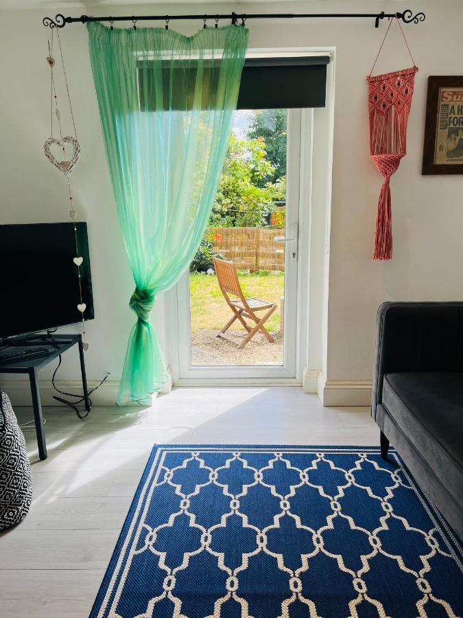 Apartament Lavender Den Londyn Zewnętrze zdjęcie