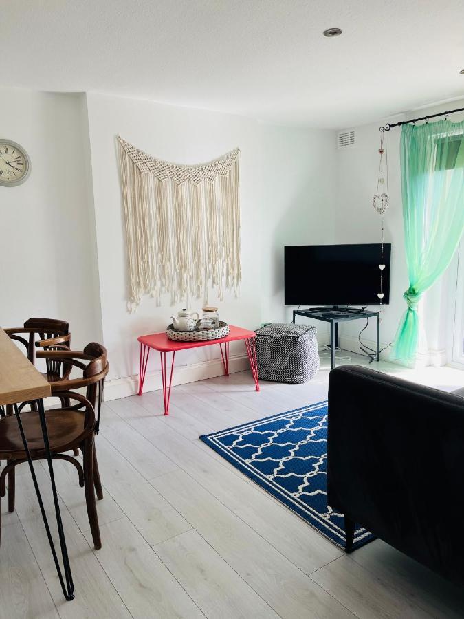 Apartament Lavender Den Londyn Zewnętrze zdjęcie